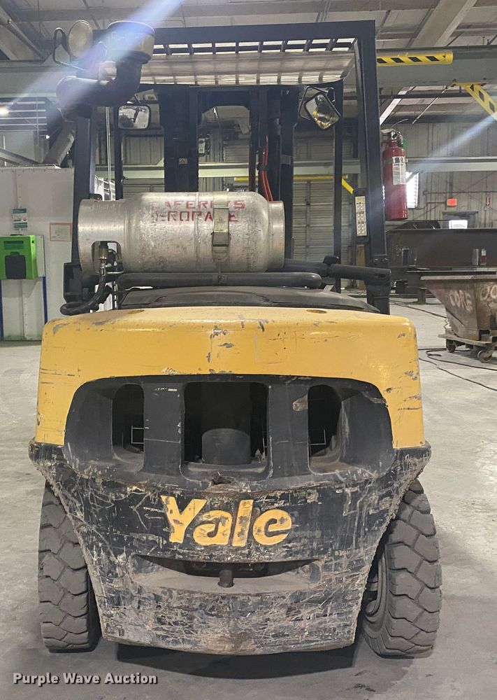 image for item DM4055 2004 Yale GLP080  forklift