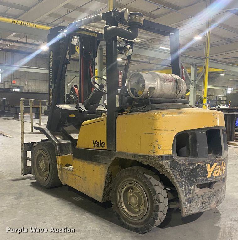 image for item DM4055 2004 Yale GLP080  forklift