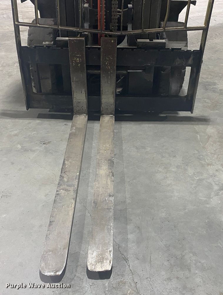 image for item DM4055 2004 Yale GLP080  forklift
