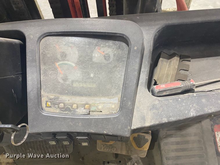 image for item DM4055 2004 Yale GLP080  forklift