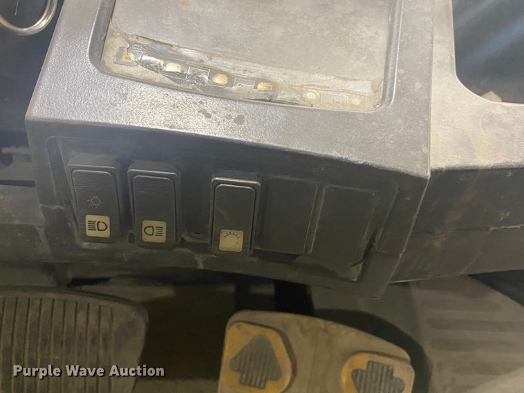 image for item DM4055 2004 Yale GLP080  forklift