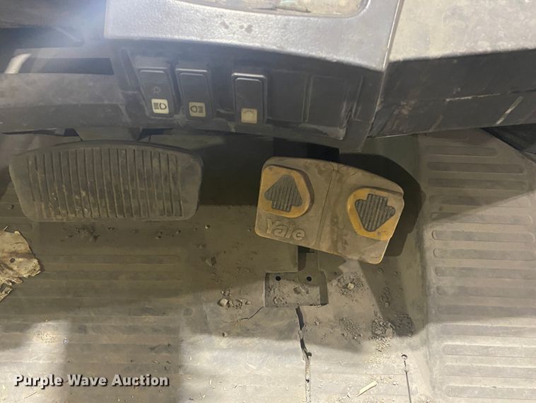 image for item DM4055 2004 Yale GLP080  forklift