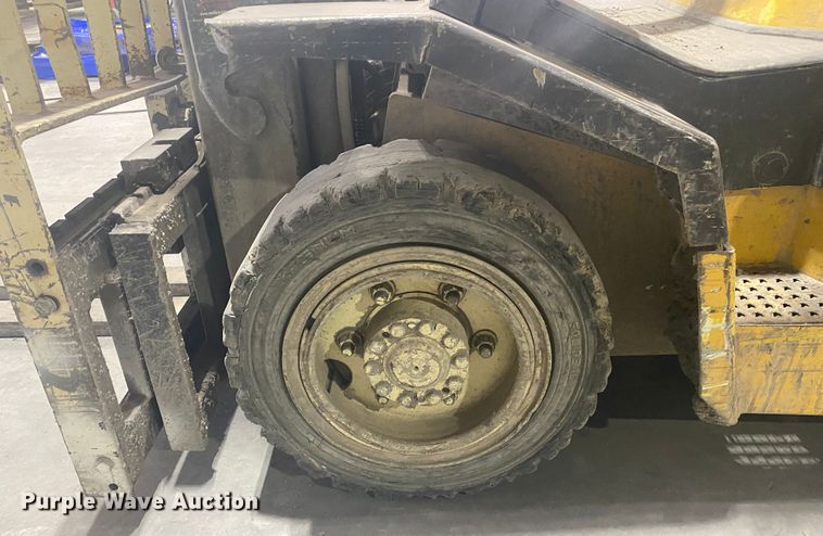 image for item DM4055 2004 Yale GLP080  forklift