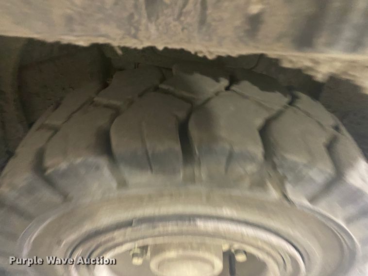 image for item DM4055 2004 Yale GLP080  forklift