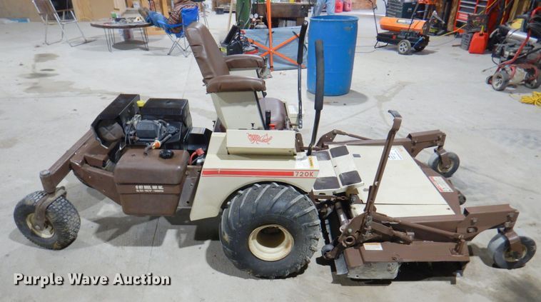 image for item DM6120 Grasshopper 720K  lawn mower