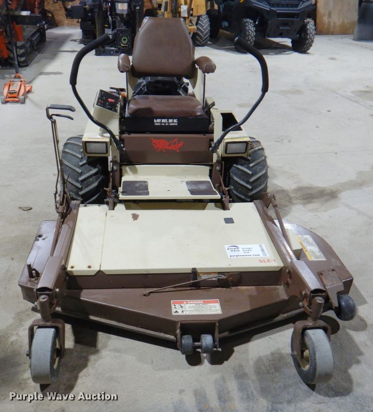 image for item DM6120 Grasshopper 720K  lawn mower