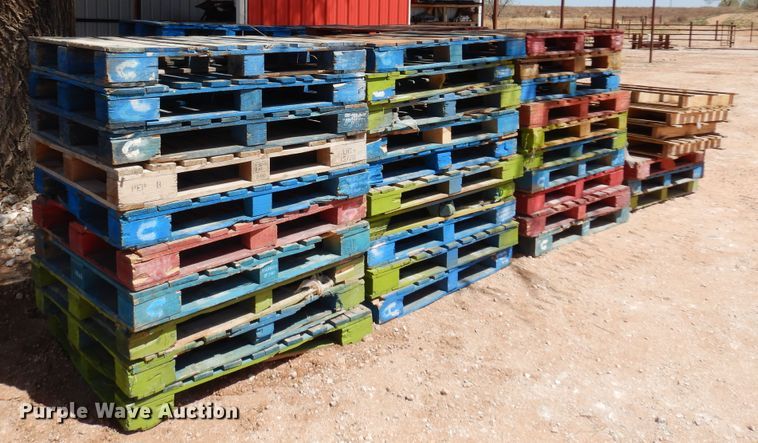 image for item DN0249 Approximately 74 wood pallets