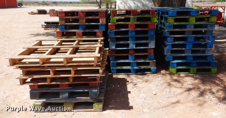 image for item DN0249 Approximately 74 wood pallets