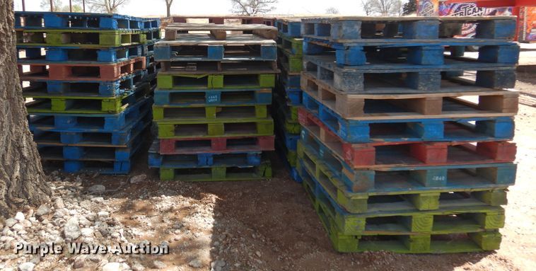 image for item DN0249 Approximately 74 wood pallets