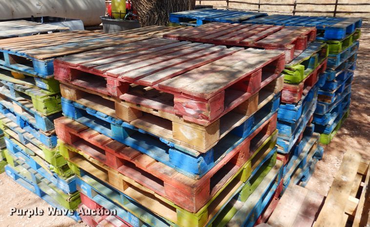 image for item DN0249 Approximately 74 wood pallets