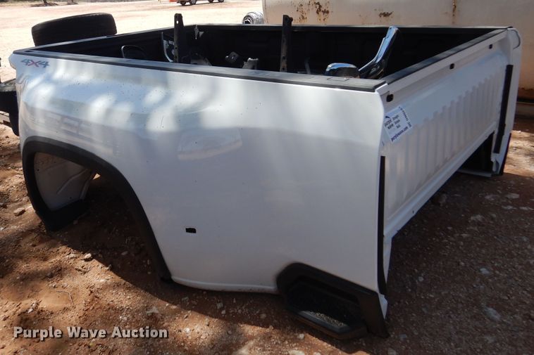 image for item DN0251 2019 Chevrolet  pickup truck parts