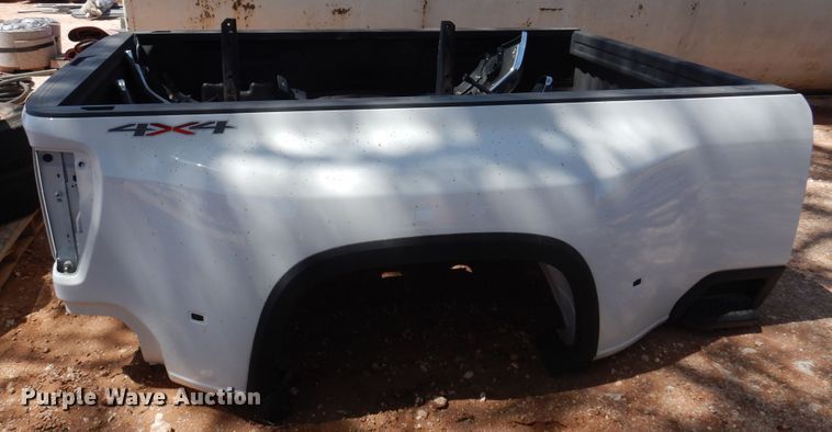 image for item DN0251 2019 Chevrolet  pickup truck parts