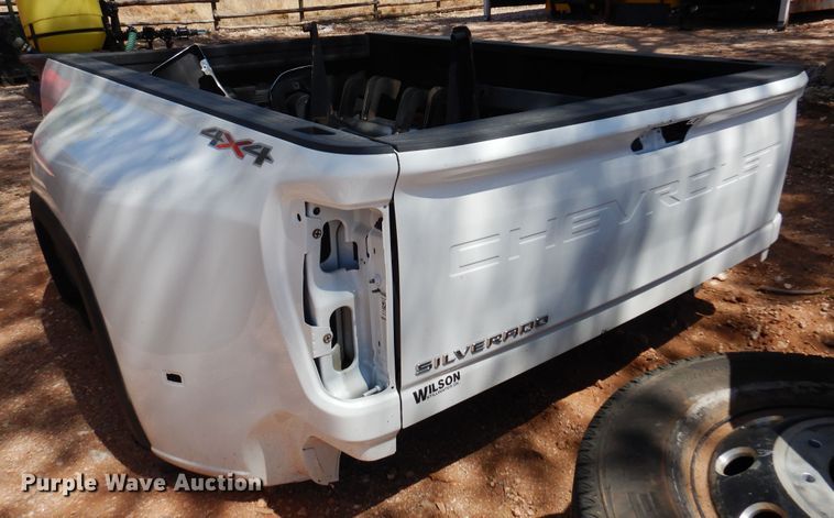 image for item DN0251 2019 Chevrolet  pickup truck parts