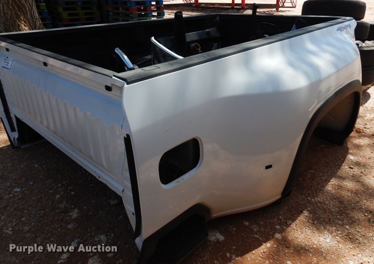 image for item DN0251 2019 Chevrolet  pickup truck parts