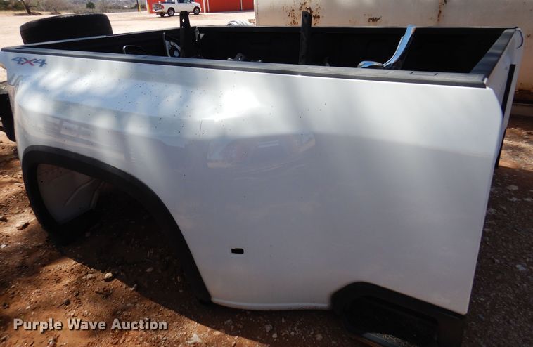 image for item DN0251 2019 Chevrolet  pickup truck parts