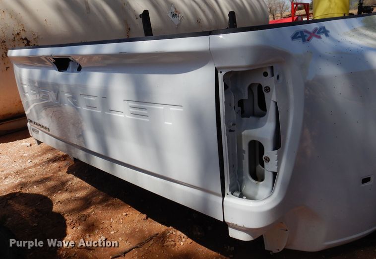 image for item DN0251 2019 Chevrolet  pickup truck parts