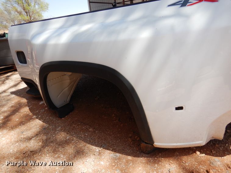 image for item DN0251 2019 Chevrolet  pickup truck parts