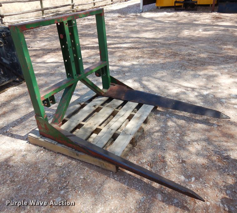 image for item DN0253 Bale forks