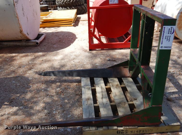 image for item DN0253 Bale forks