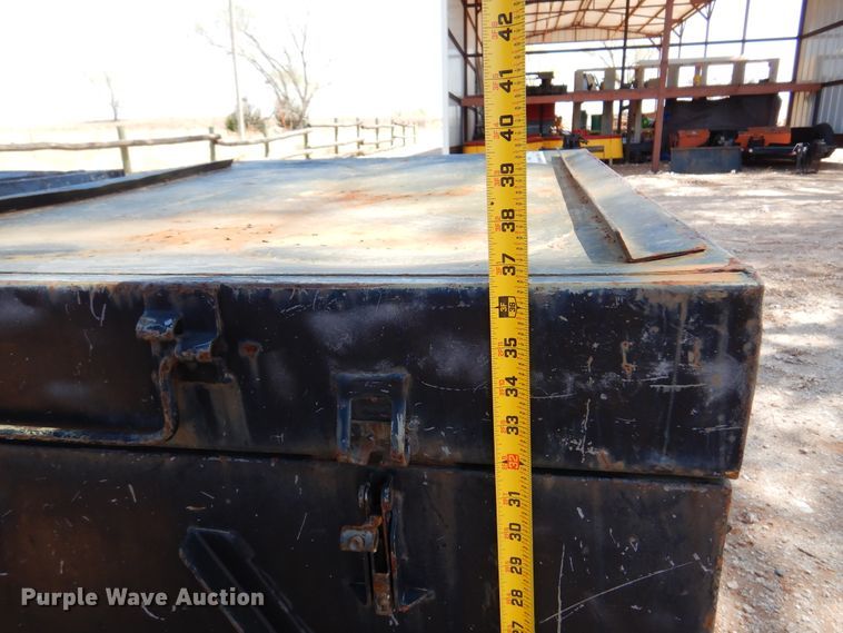 image for item DN0254 (2) metal storage boxes