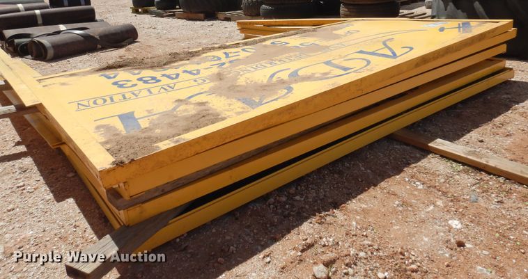 image for item DN0260 (4) metal signs