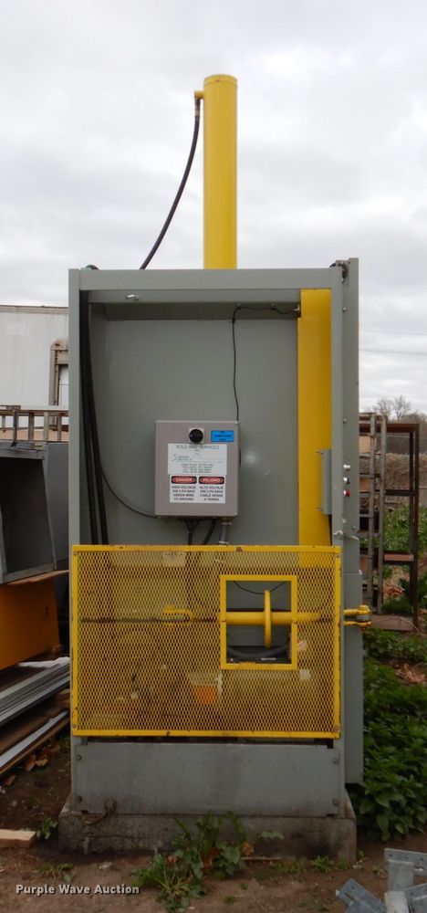 image for item DN7343 Speed-Pak VBAL7242  cardboard baler