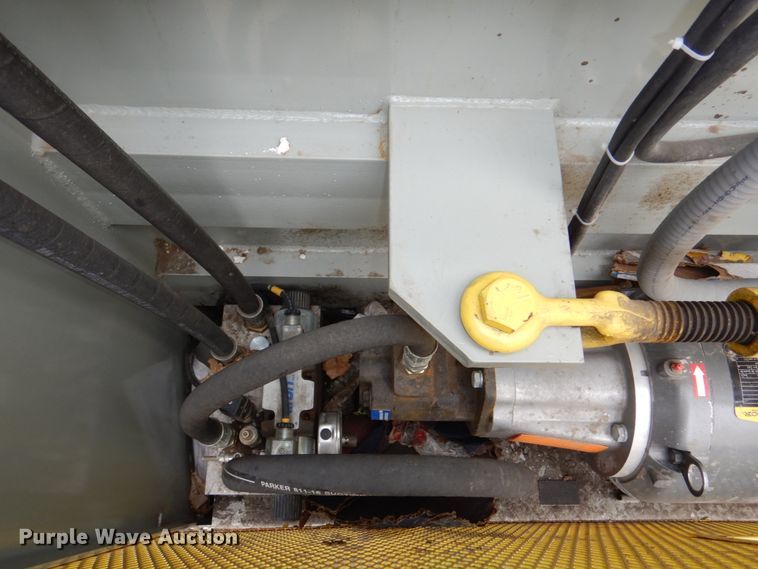 image for item DN7343 Speed-Pak VBAL7242  cardboard baler