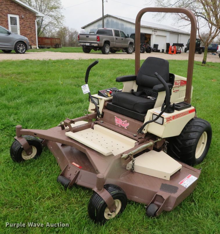 image for item DN7954 2011 Grasshopper 325D  ZTR lawn mower