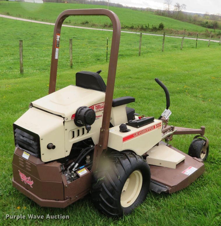 image for item DN7954 2011 Grasshopper 325D  ZTR lawn mower