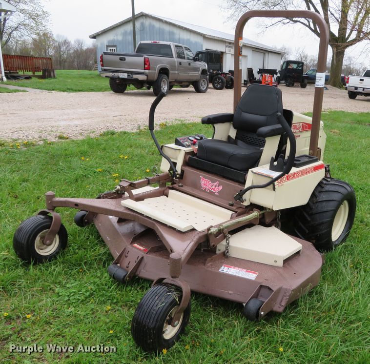 image for item DN7955 2011 Grasshopper 430D  ZTR lawn mower