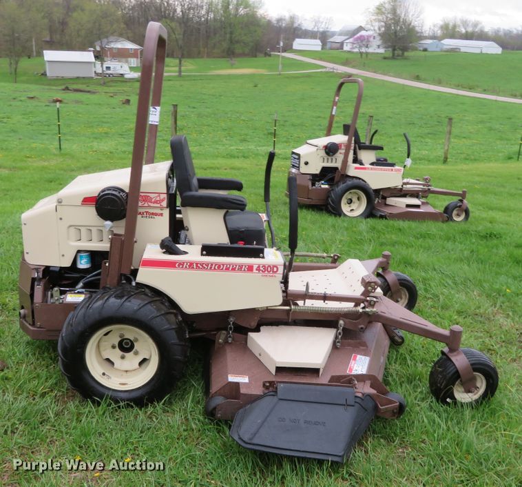 image for item DN7955 2011 Grasshopper 430D  ZTR lawn mower