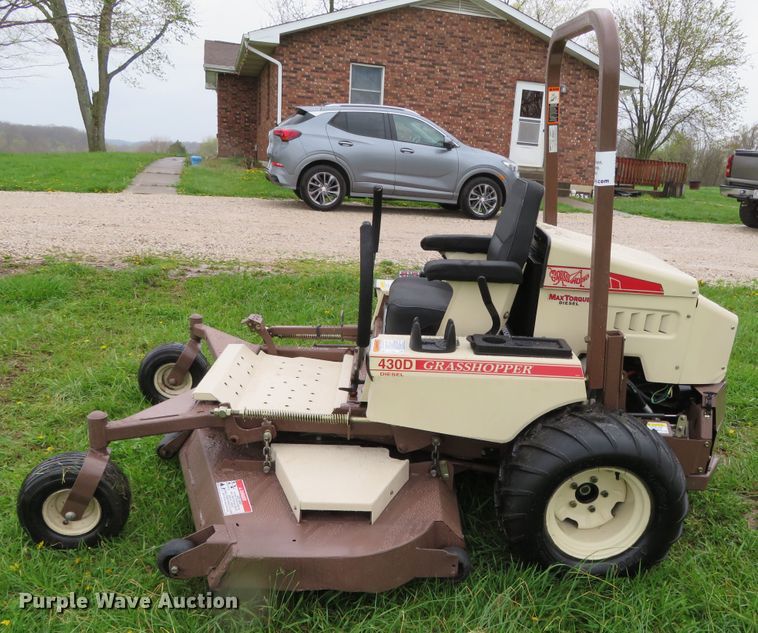 image for item DN7955 2011 Grasshopper 430D  ZTR lawn mower