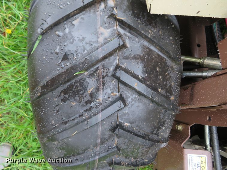 image for item DN7955 2011 Grasshopper 430D  ZTR lawn mower