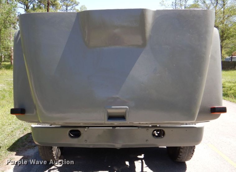 image for item DP3923 1983 International 1654  dump flatbed truck