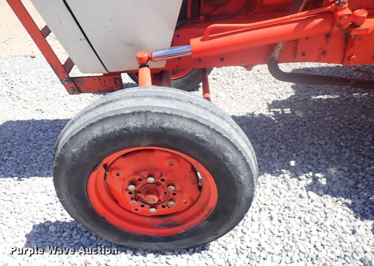 image for item DP4604 Case 1190  tractor