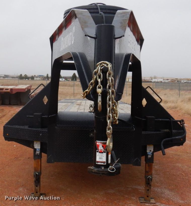 image for item DR0331 2021 Diamond C  equipment trailer
