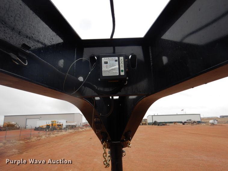 image for item DR0331 2021 Diamond C  equipment trailer