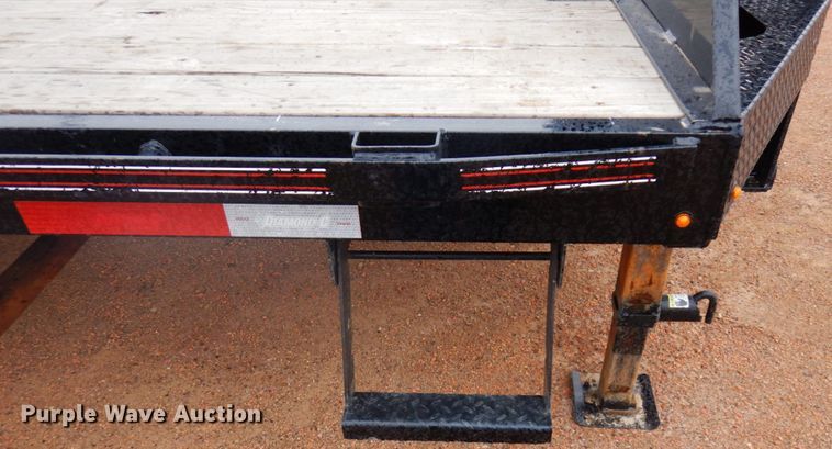 image for item DR0331 2021 Diamond C  equipment trailer