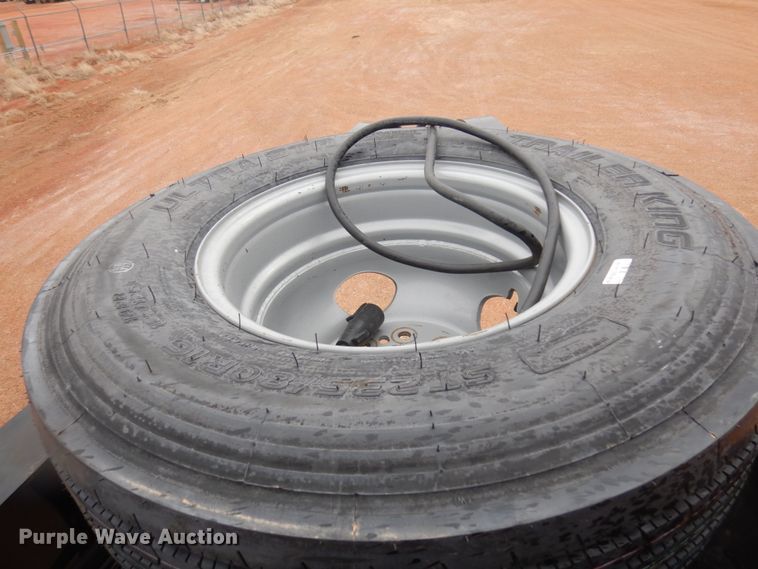 image for item DR0331 2021 Diamond C  equipment trailer