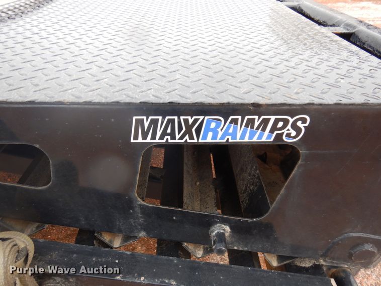 image for item DR0331 2021 Diamond C  equipment trailer