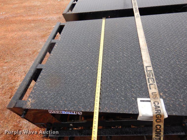 image for item DR0331 2021 Diamond C  equipment trailer