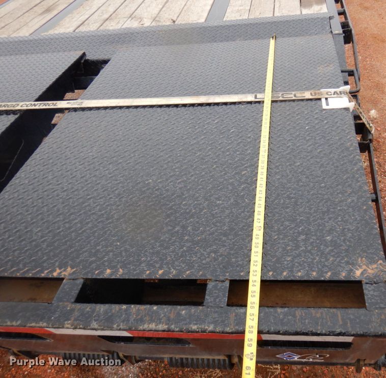 image for item DR0331 2021 Diamond C  equipment trailer