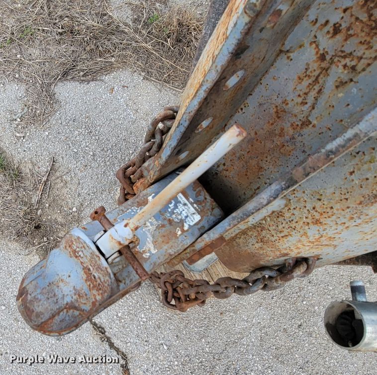 image for item HF9336 Utility trailer