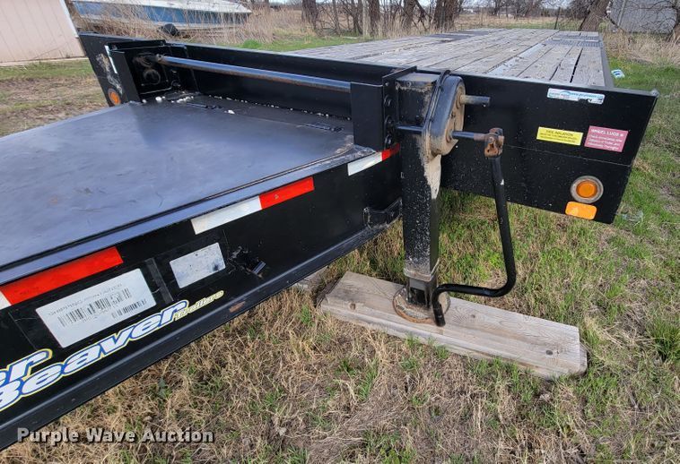 image for item HF9337 2013 Eager Beaver 10HDB-PT  flatbed trailer