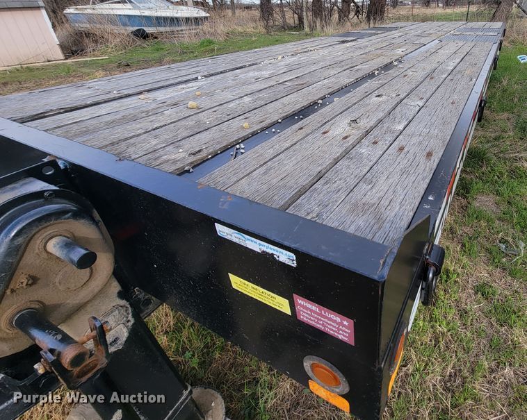 image for item HF9337 2013 Eager Beaver 10HDB-PT  flatbed trailer