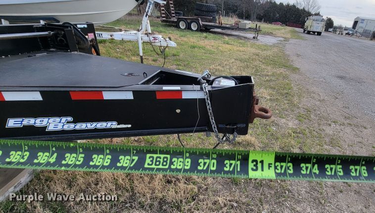 image for item HF9337 2013 Eager Beaver 10HDB-PT  flatbed trailer