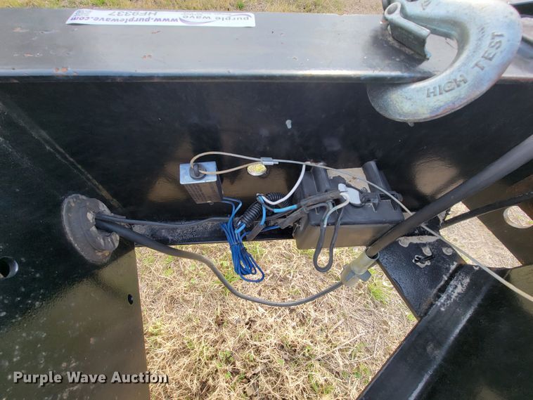 image for item HF9337 2013 Eager Beaver 10HDB-PT  flatbed trailer