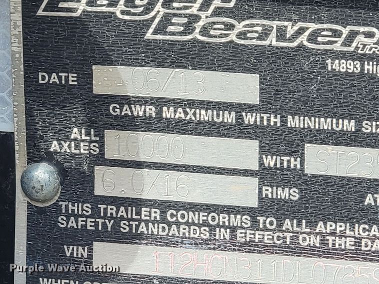 image for item HF9337 2013 Eager Beaver 10HDB-PT  flatbed trailer