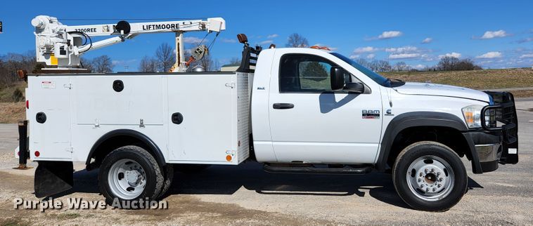 image for item HK9448 2008 Dodge Ram 5500HD  utility / service truck