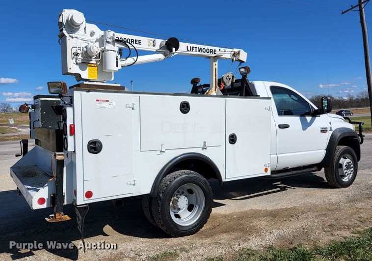 image for item HK9448 2008 Dodge Ram 5500HD  utility / service truck